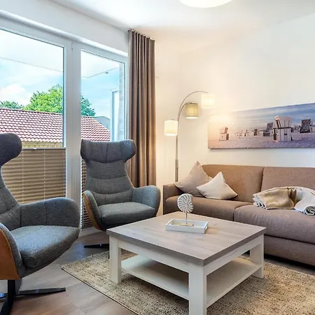 Ostseeallee Ostseeallee 4-30 شقة 4*